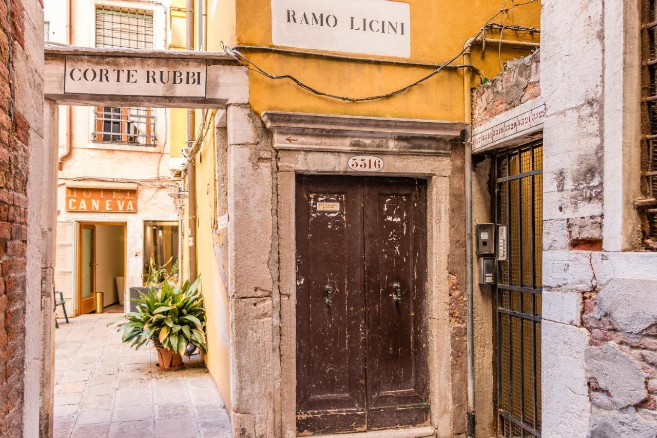 Palazzo Daponte Gasthuis 2*