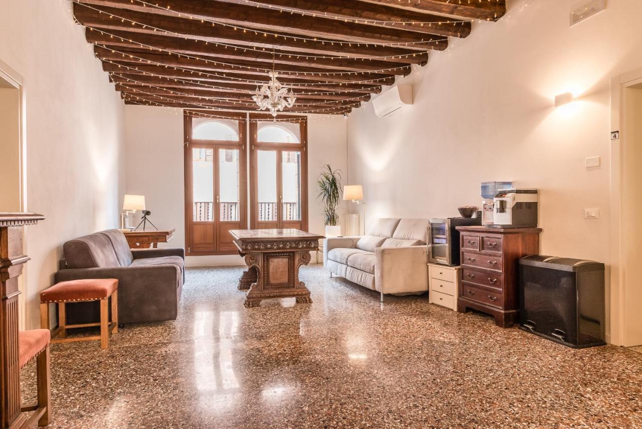 Gasthuis Palazzo Daponte 2*